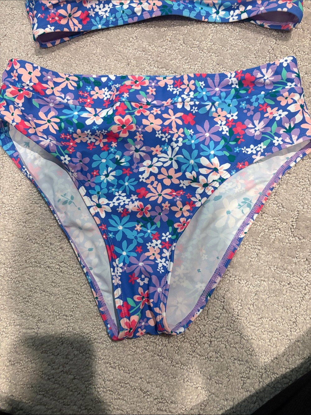 Cupshe Bikini - Picture 2 of 4